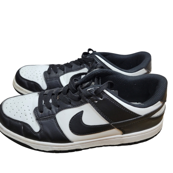 Nikes Mens low top dunk panda White Black sneakers size 8.5 preowned